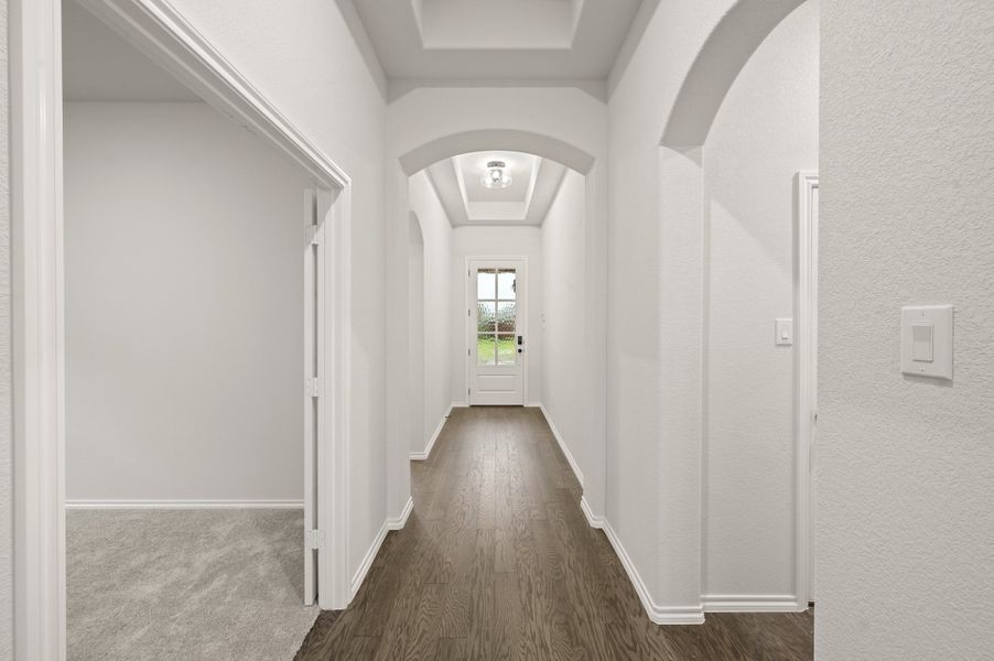 Spacious, unfurnished interior of a new home in Chisholm Hills, Cleburne (Image 13).