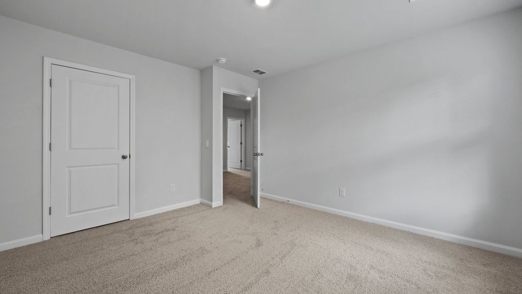 Representative unfurnished interior of a home built from the GALEN by D.R. Horton in Lakeview at Kitfield, Moncks Corner (Image 27).