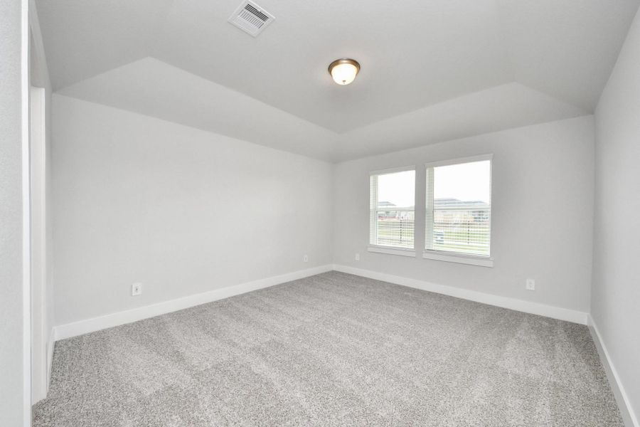 Spacious, unfurnished interior of a new home in Laurel Landing: Landmark Collection, Alvin (Image 30).