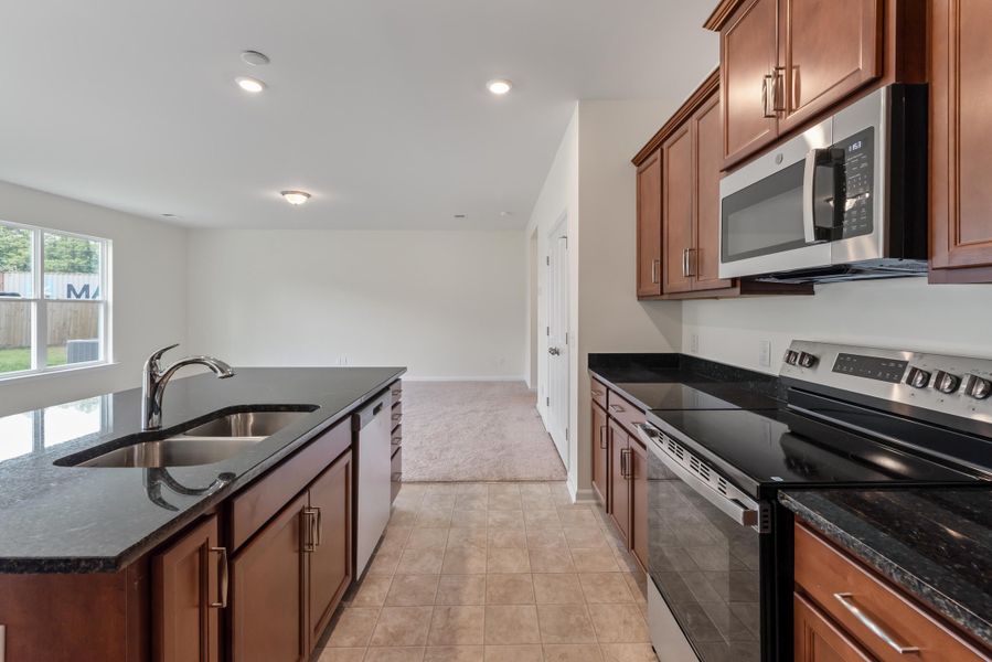 Furnished interior view inside a new home in Oakley Pointe, Moncks Corner (Image 7).