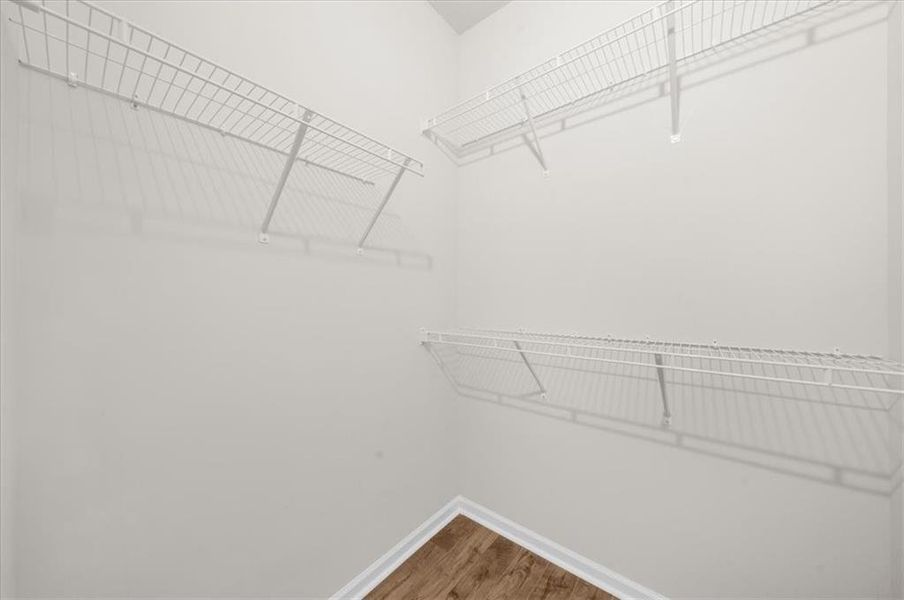 Spacious, unfurnished interior of a new home in , Gainesville (Image 29).