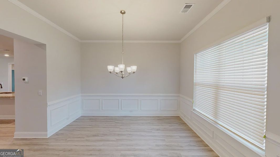 Spacious, unfurnished interior of a new home in Holliday Pass, Griffin (Image 10).