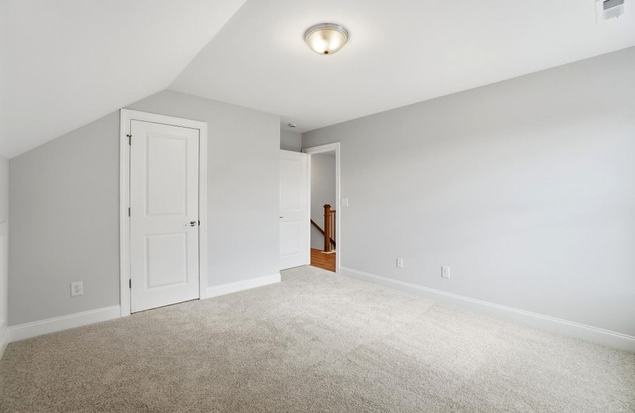 Spacious, unfurnished interior of a new home in Rone Creek, Waxhaw (Image 82).
