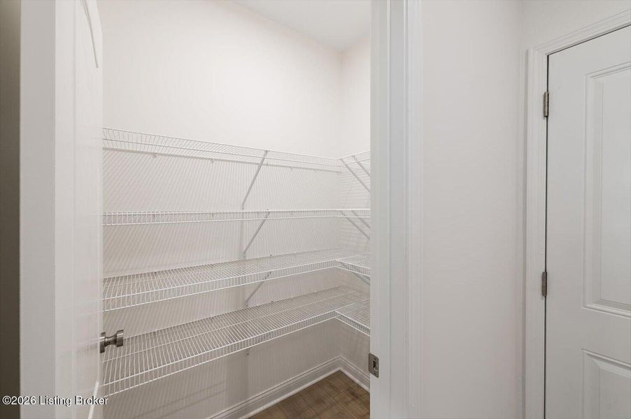 Spacious, unfurnished interior of a new home in Vista Hills, Louisville (Image 15).