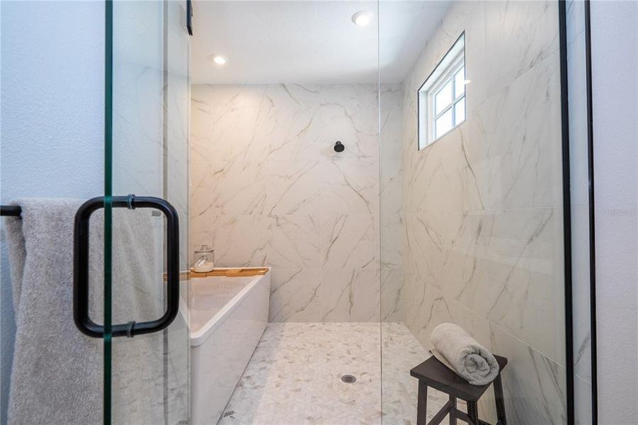 Furnished interior view inside a new home in Celebration - Island Village, Celebration (Image 34).