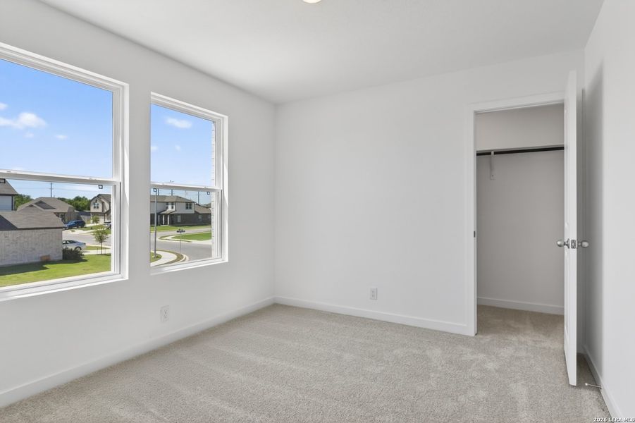 Spacious, unfurnished interior of a new home in Saddlebrook Ranch, Schertz (Image 26).
