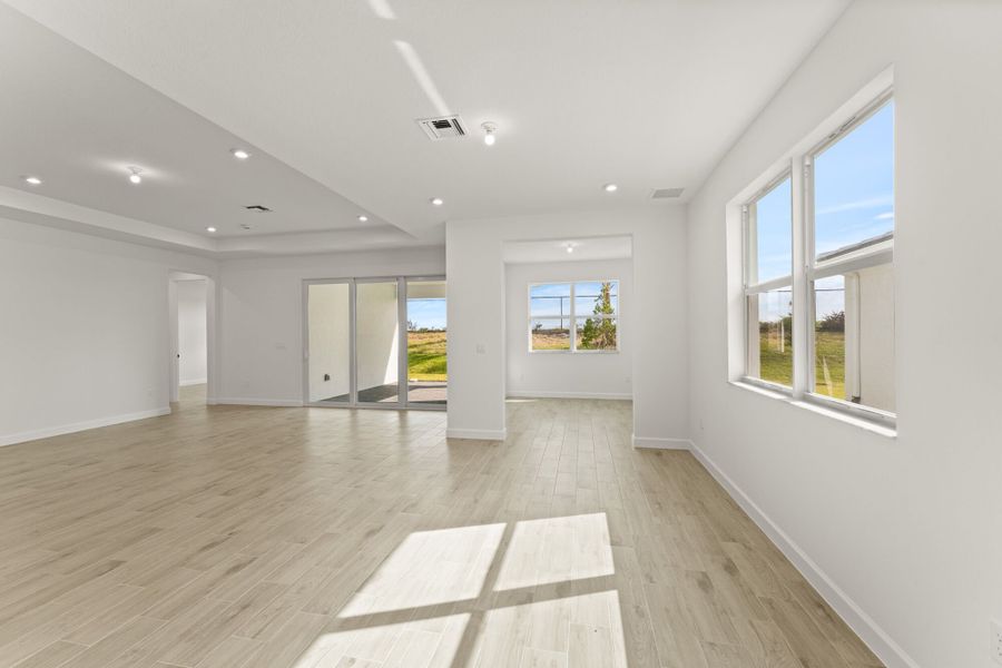 Spacious, unfurnished interior of a new home in Tradition, Port St. Lucie (Image 8). Spacious, unfurnished interior of a new home in Tradition, Port St. Lucie (Image 8).