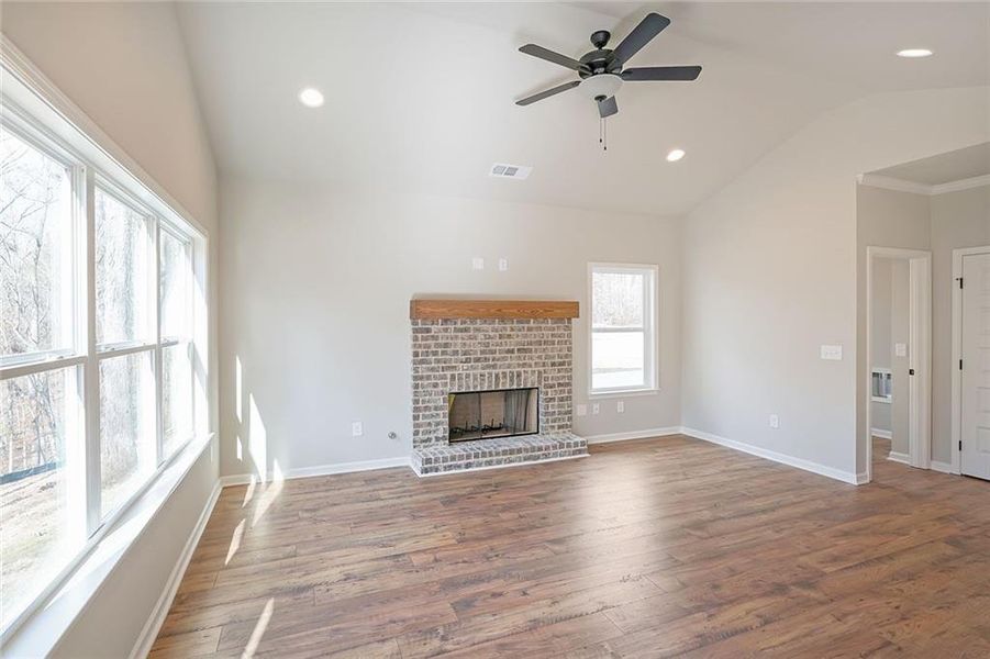 Spacious, unfurnished interior of a new home in , Dawsonville (Image 27).