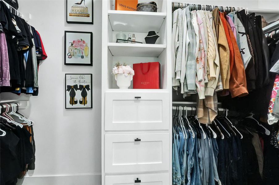 Close-up of interior finishes inside a home in , La Porte (Image 19).