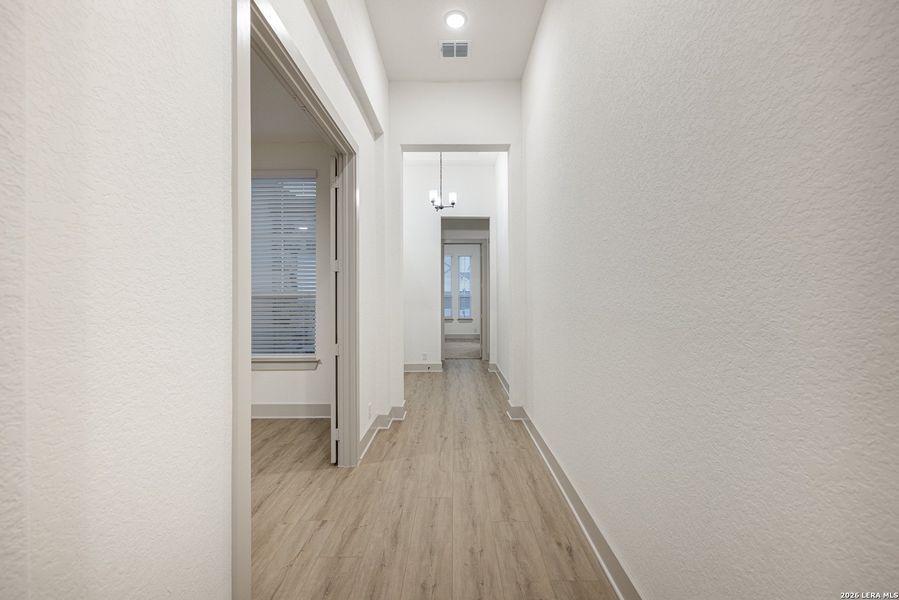 Spacious, unfurnished interior of a new home in Mesa Western, Cibolo (Image 21). Spacious, unfurnished interior of a new home in Mesa Western, Cibolo (Image 21).