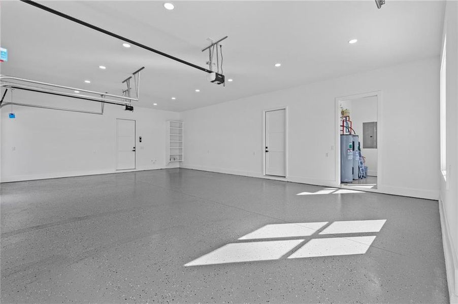 Spacious, unfurnished interior of a new home in , Loganville (Image 63).