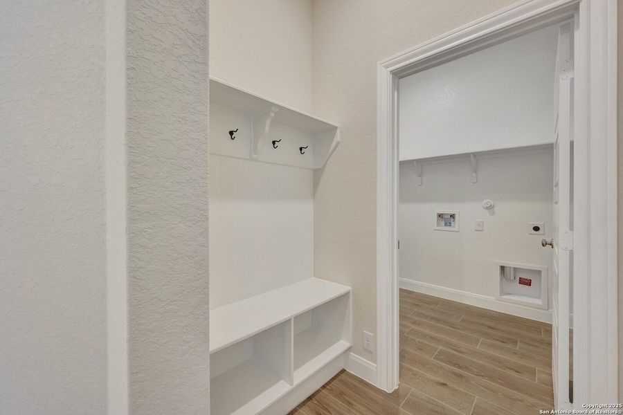 Spacious, unfurnished interior of a new home in The Crossvine 55’, Schertz (Image 35).