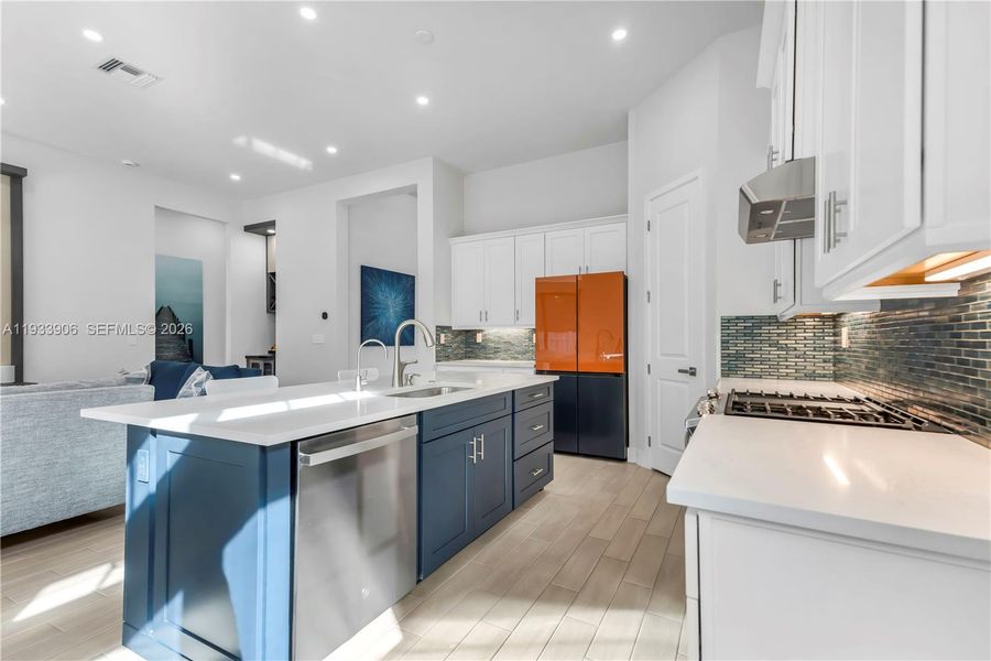 Furnished interior view inside a new home in , Parkland (Image 14).