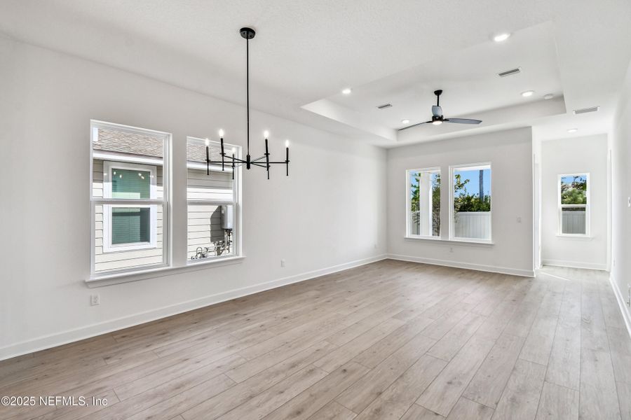 Spacious, unfurnished interior of a new home in Crosswinds 40’, Ponte Vedra (Image 25).