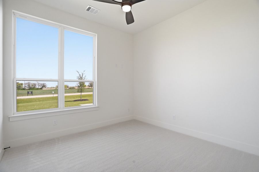 Spacious, unfurnished interior of a new home in Summit Ranch, Aledo (Image 38).