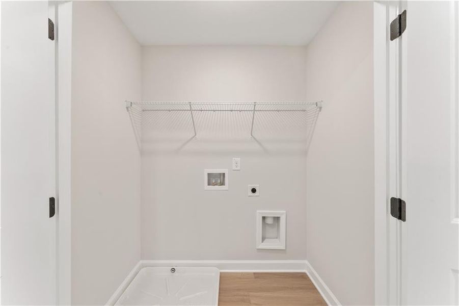 Spacious, unfurnished interior of a new home in East Park Village, Kennesaw (Image 22). Spacious, unfurnished interior of a new home in East Park Village, Kennesaw (Image 22).