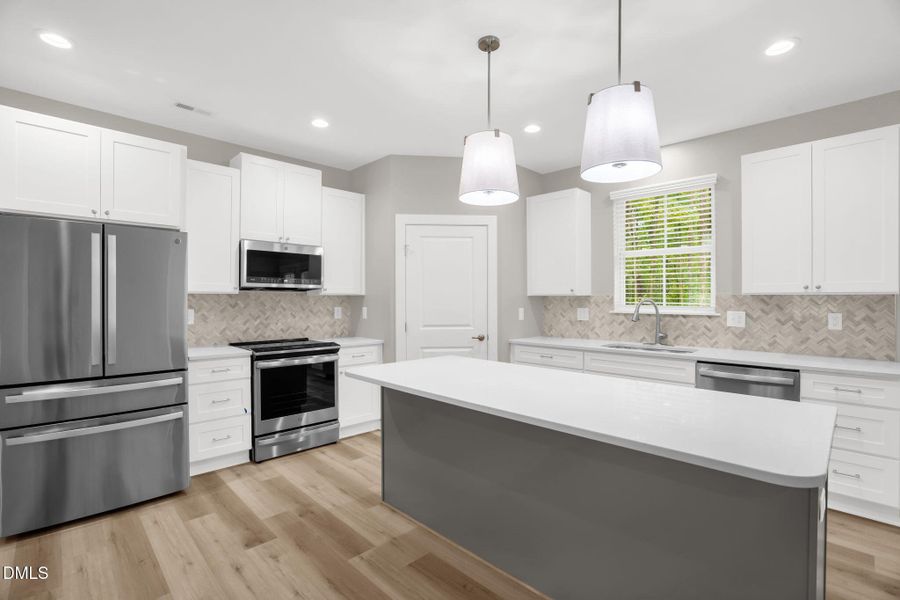 10-web-or-mls-778 Atwater Rd-10