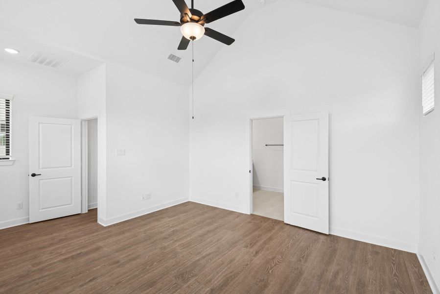 Spacious, unfurnished interior of a new home in Pomona 45' Homesites, Manvel (Image 33).