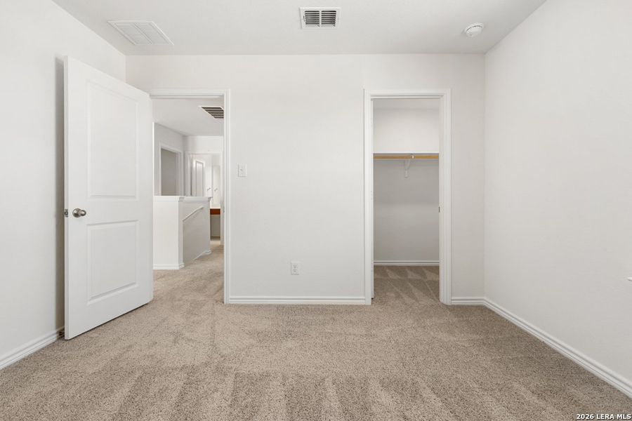 Spacious, unfurnished interior of a new home in The Granary - Heritage Collection, San Antonio (Image 14).