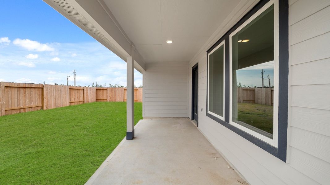Exterior details and patio area of a home in Royal Oak South, Corpus Christi (Image 2). Exterior details and patio area of a home in Royal Oak South, Corpus Christi (Image 2).