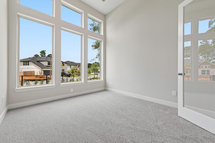 Spacious, unfurnished interior of a new home in The Woodlands Hills, Willis (Image 17).