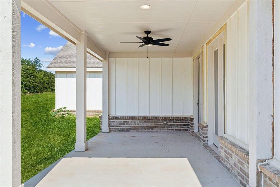 Exterior details and patio area of a home in Lucky Ridge, Boyd (Image 25).