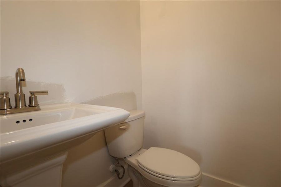 Close-up of interior finishes inside a home in Meadow Brook Farms, Cumming (Image 4).