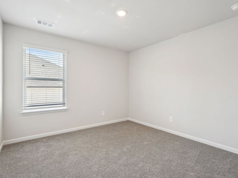 Spacious, unfurnished interior of a new home in Manning Mill, Adairsville (Image 21).
