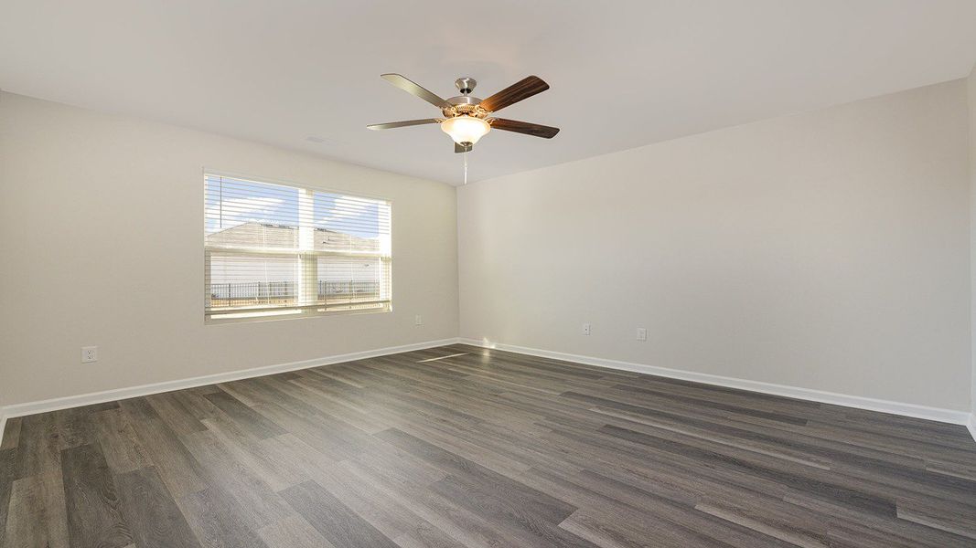 Representative unfurnished interior of a home built from the ARIA by D.R. Horton in Ridgefield, Conway (Image 26).