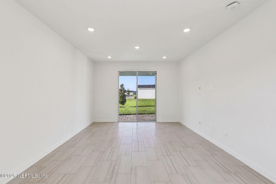 Spacious, unfurnished interior of a new home in Cypress Meadows - Signature Series, Jacksonville (Image 16).