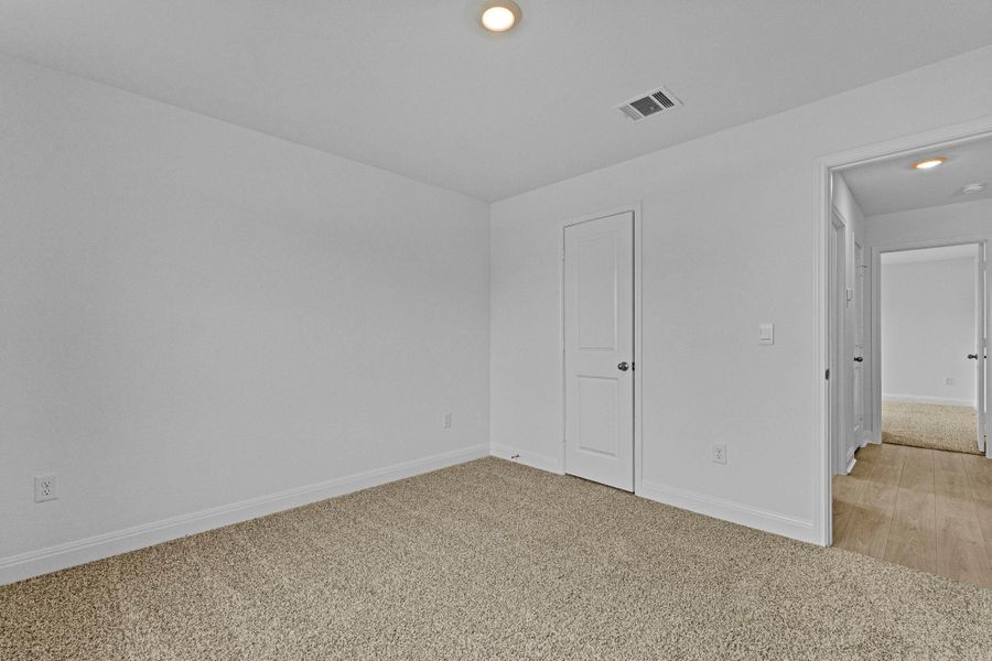 Spacious, unfurnished interior of a new home in Riverview, Georgetown (Image 17). Spacious, unfurnished interior of a new home in Riverview, Georgetown (Image 17).