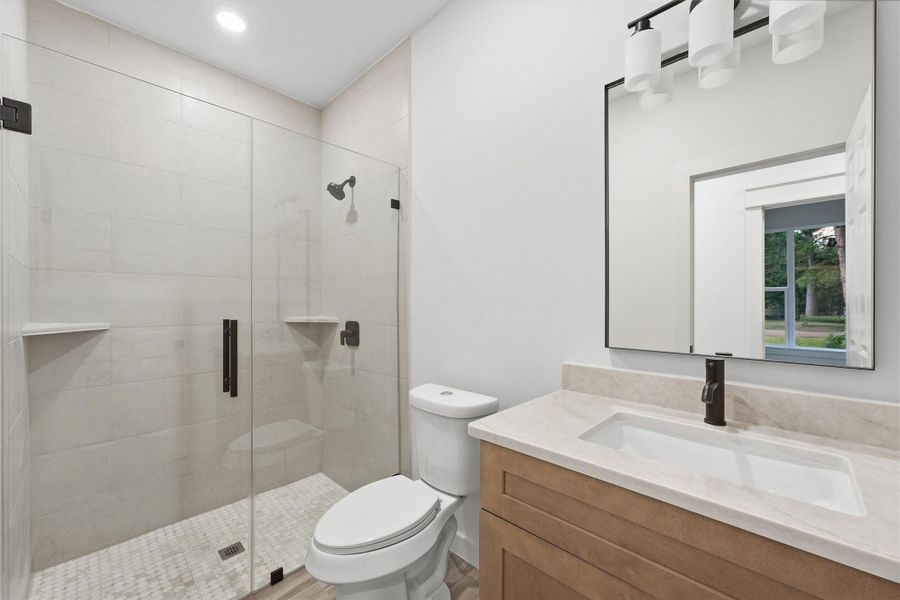 Furnished interior view inside a new home in , Conroe (Image 13).