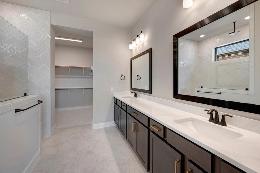 Furnished interior view inside a new home in Sienna - Grove Collection, Missouri City (Image 8).