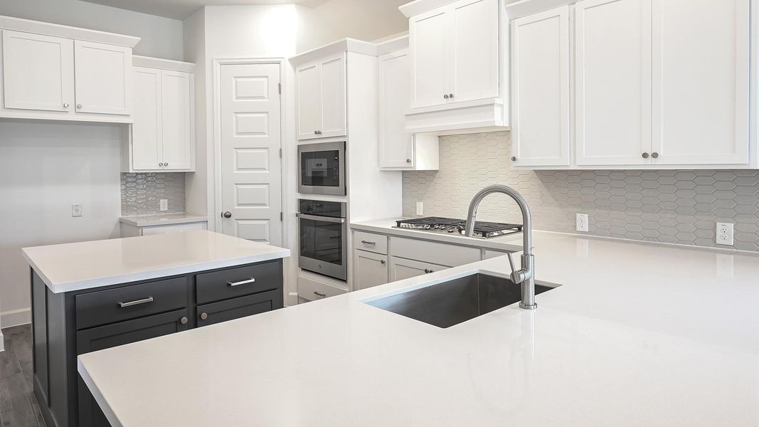 Furnished interior view inside a new home in Juniper Springs, Lockhart (Image 5).