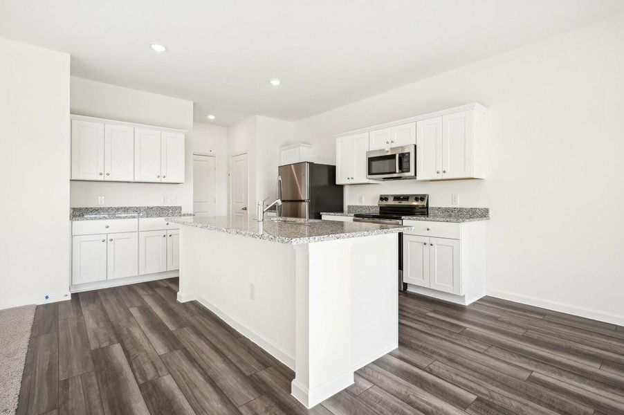 Furnished interior view inside a new home in Stonebrooke, Conroe (Image 4).