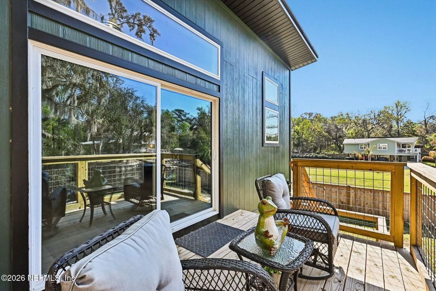 Exterior details and patio area of a home in , Middleburg (Image 26).