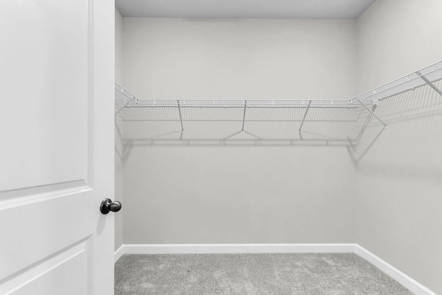 Similar McKinley floorplan with Timeless Collection. Features and finishes vary.