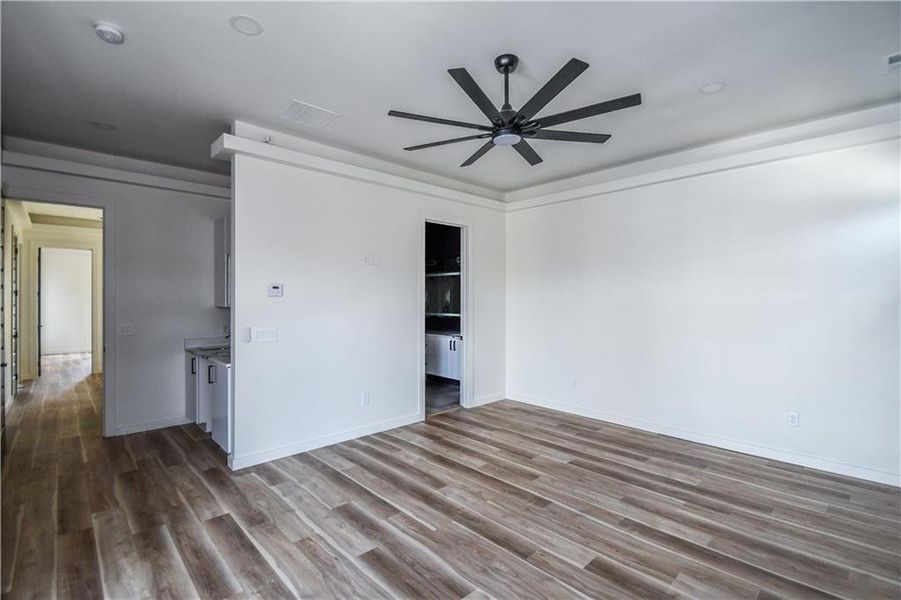 Spacious, unfurnished interior of a new home in , Atlanta (Image 64).