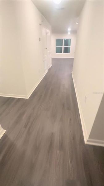 Spacious, unfurnished interior of a new home in , Haines City (Image 10).