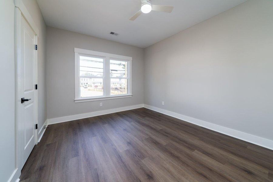 Spacious, unfurnished interior of a new home in , North Charleston (Image 16).