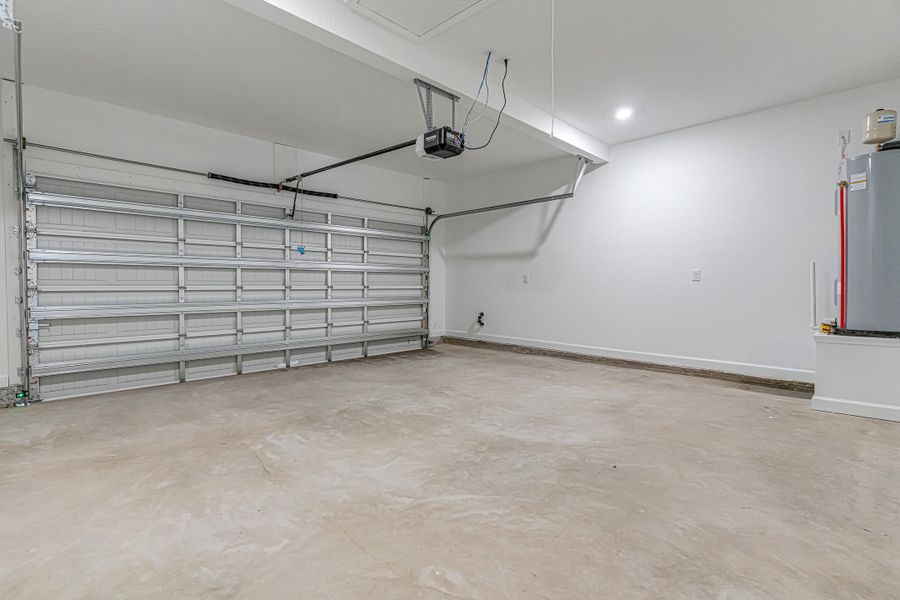 Representative unfurnished interior of a home built from the Elizabeth by CJL Homes in Barton's Bend, Crestview (Image 44). Representative unfurnished interior of a home built from the Elizabeth by CJL Homes in Barton's Bend, Crestview (Image 44).