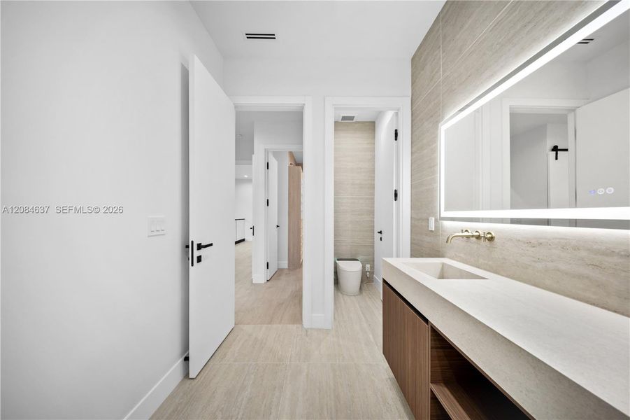 Furnished interior view inside a new home in , Fort Lauderdale (Image 14).