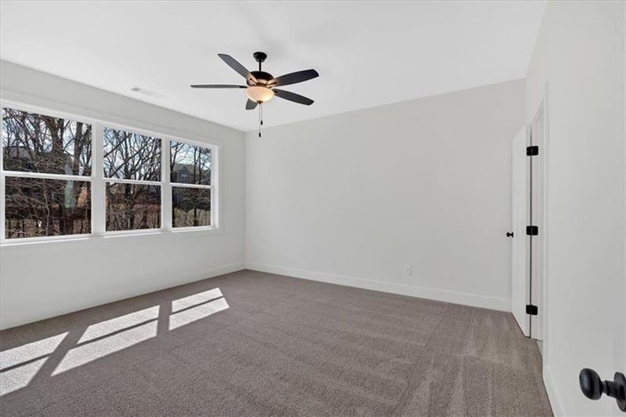 Spacious, unfurnished interior of a new home in , Dallas (Image 22).