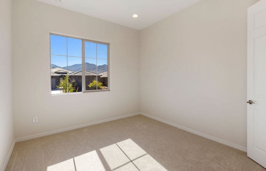 Spacious, unfurnished interior of a new home in Vistoso Canyon Estates, Oro Valley (Image 20).