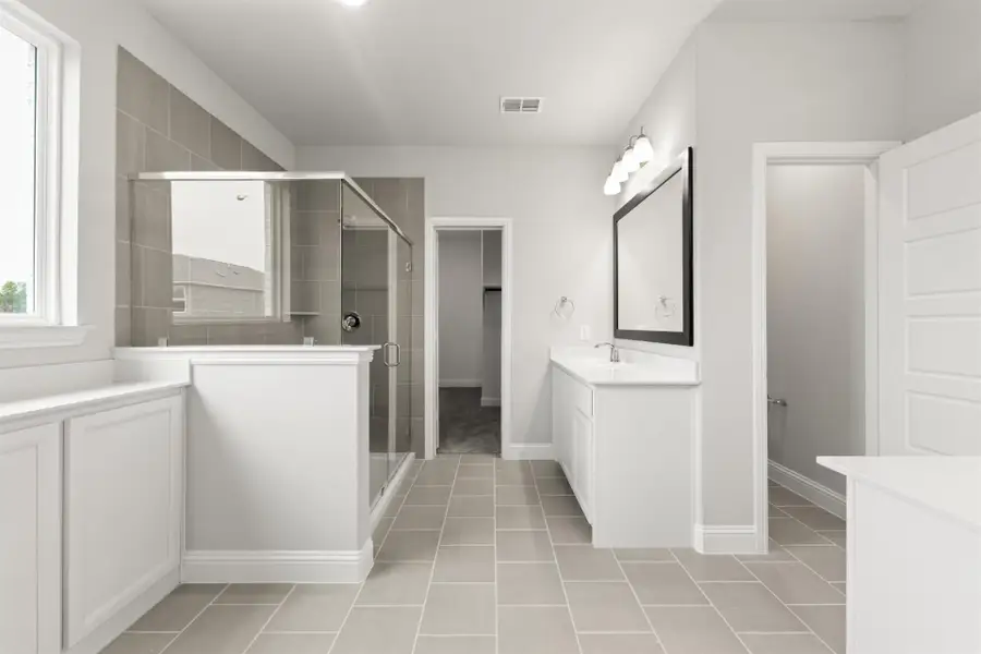 Representative furnished interior of a home built from the Fairmont by Pacesetter Homes in Sutton Fields, Celina (Image 8).