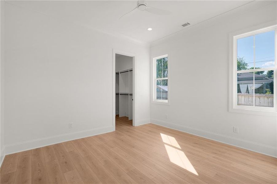 Spacious, unfurnished interior of a new home in , Calhoun (Image 14).