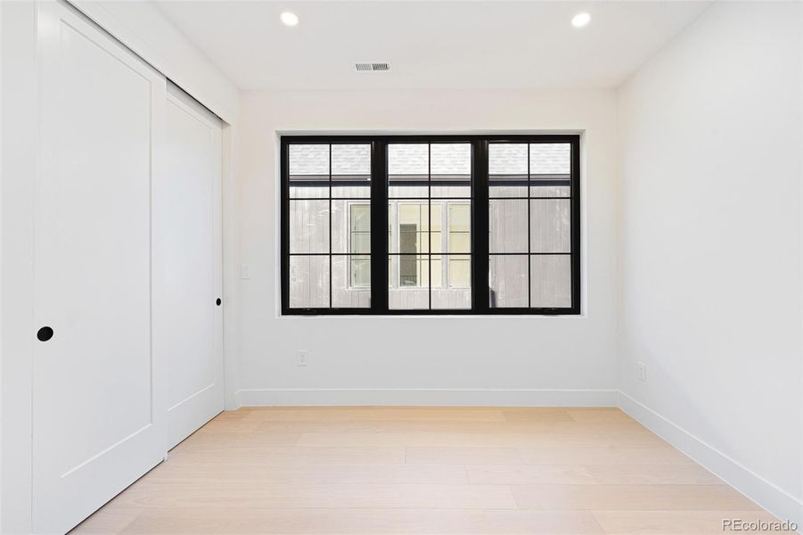 Spacious, unfurnished interior of a new home in , Denver (Image 25).