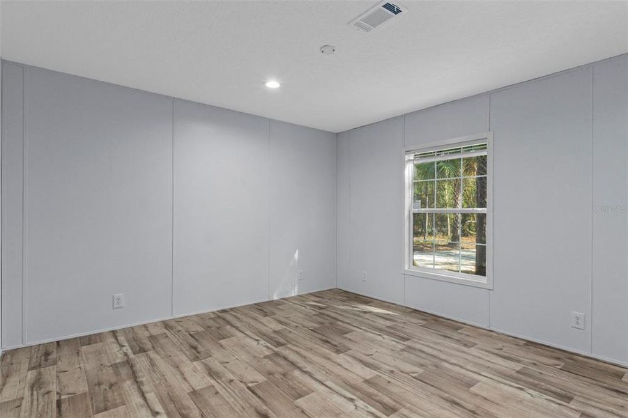 Spacious, unfurnished interior of a new home in , Homosassa (Image 34). Spacious, unfurnished interior of a new home in , Homosassa (Image 34).