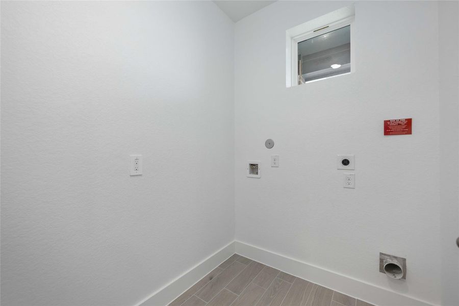 Spacious, unfurnished interior of a new home in Sunterra, Katy (Image 21). Spacious, unfurnished interior of a new home in Sunterra, Katy (Image 21).