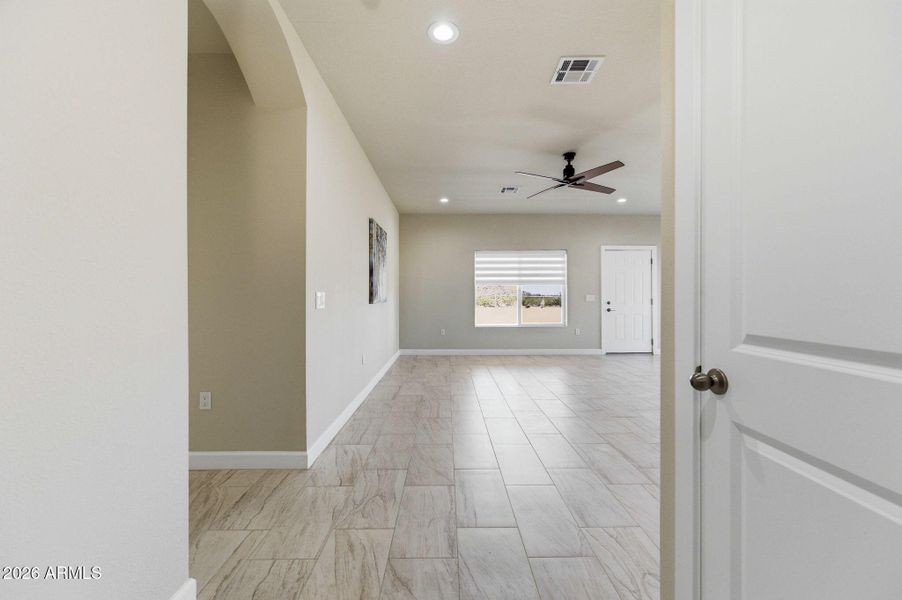 23-web-or-mls-158 N Pettoshas Dr-22